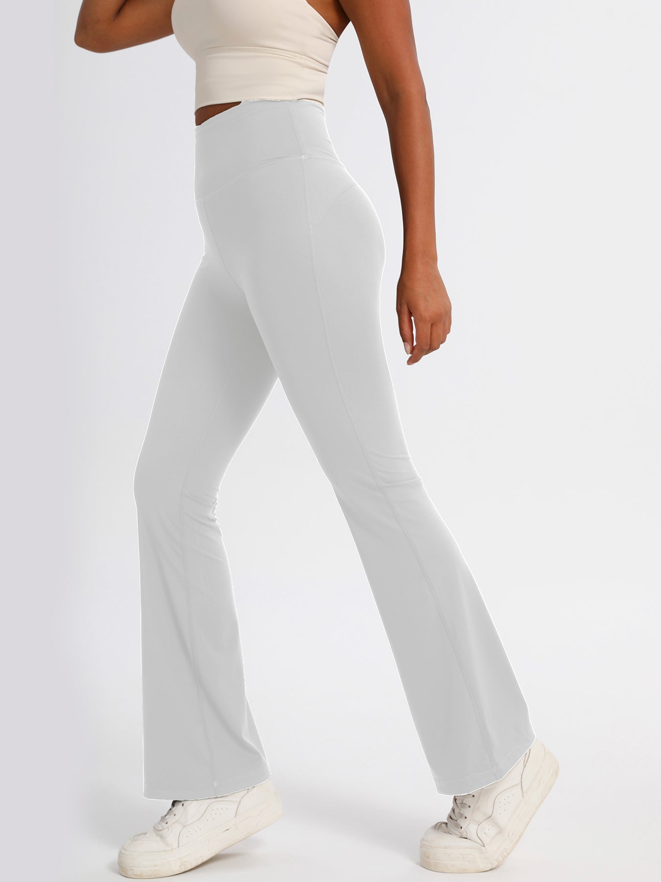 iVery High-Waisted Flared Yoga Pants